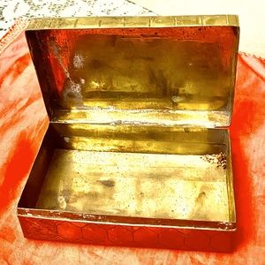 ANTIQUE SOLID BRASS TRINKET BOX